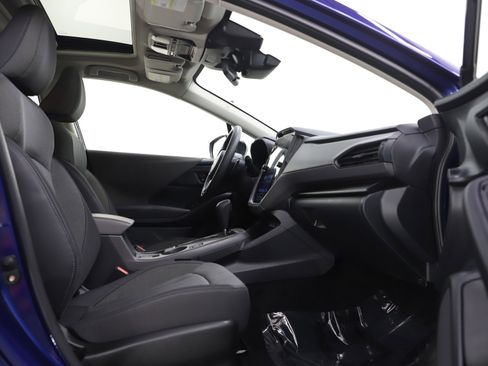Used 2024 Subaru Crosstrek 2.0i Premium image 11