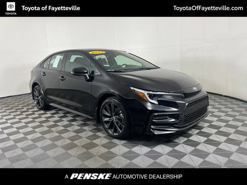 Used 2026 Toyota Corolla SE FWD image 6