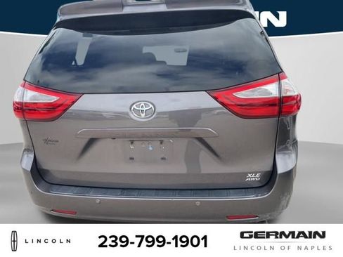 Used 2017 Toyota Sienna XLE w/ XLE Navigation Package image 6