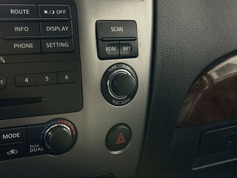 Used 2015 Nissan Armada Platinum image 29