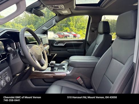 New 2026 Chevrolet Silverado 1500 RST w/ Redline Edition AWD/4WD image 12