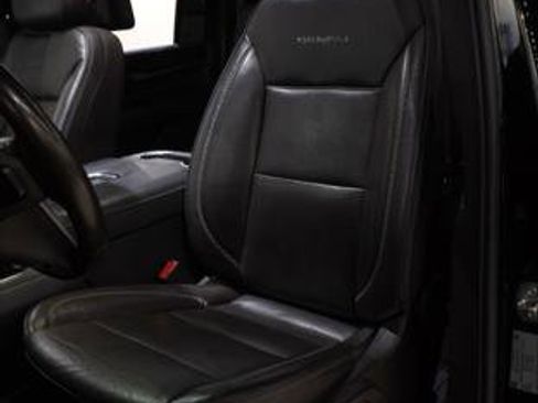 Used 2021 GMC Yukon XL Denali w/ Denali Ultimate Package image 13