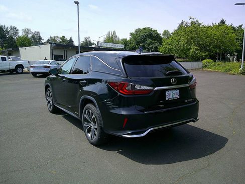 Used 2018 Lexus RX 450hL Premium w/ Premium Package AWD/4WD image 3