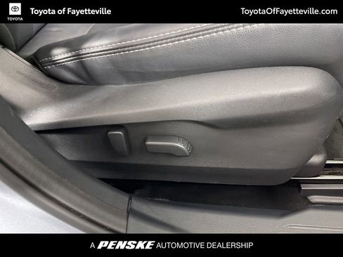 Used 2023 Subaru Outback Limited image 7