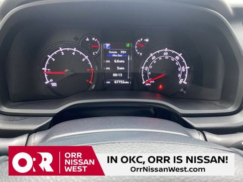 Used 2022 Toyota 4Runner SR5 Premium image 30