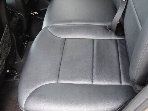 Used 2009 Mercedes-Benz ML 320 BlueTEC 4MATIC image 39