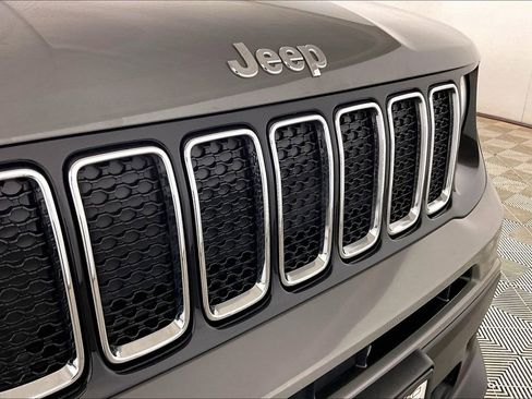 Used 2020 Jeep Renegade Latitude image 30