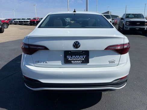 Used 2024 Volkswagen Jetta S image 27
