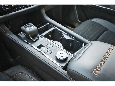 Used 2025 Nissan Pathfinder Rock Creek AWD/4WD image 15