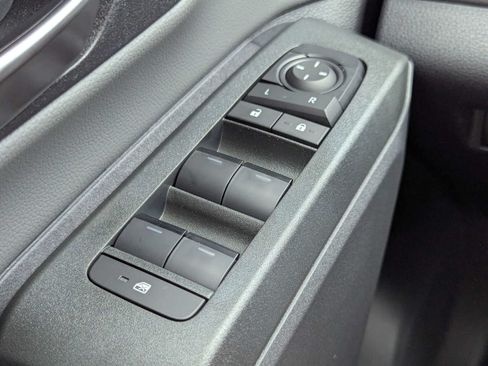 Used 2026 Toyota RAV4 SE AWD/4WD image 23