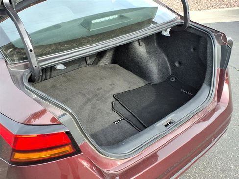 Used 2024 Nissan Altima 2.5 SV image 11