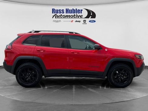 Used 2019 Jeep Cherokee Trailhawk w/ Comfort/Convenience Group AWD/4WD image 8