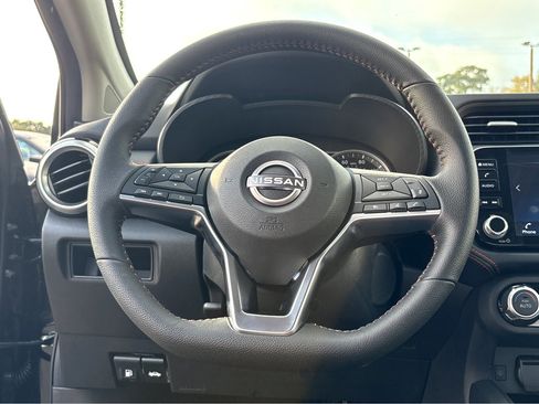 Used 2025 Nissan Versa SR w/ Trunk Package image 20