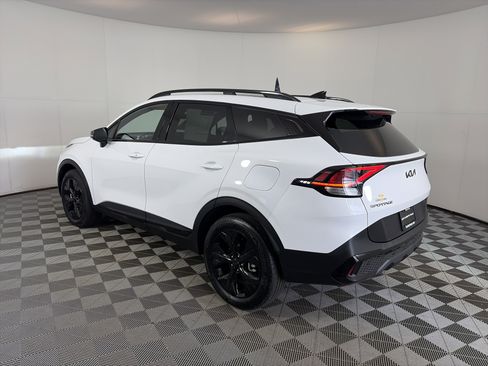 Used 2025 Kia Sportage X-Line w/ Premium Package image 8