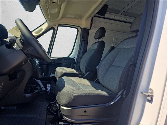 New 2026 RAM ProMaster 2500 w/ Convenience Group FWD image 4