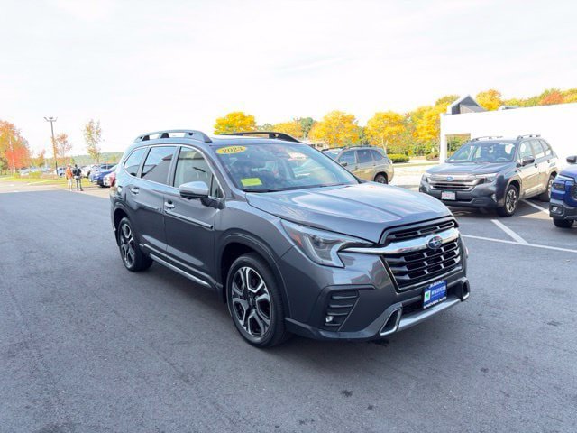 Used 2023 Subaru Ascent Touring AWD/4WD image 4