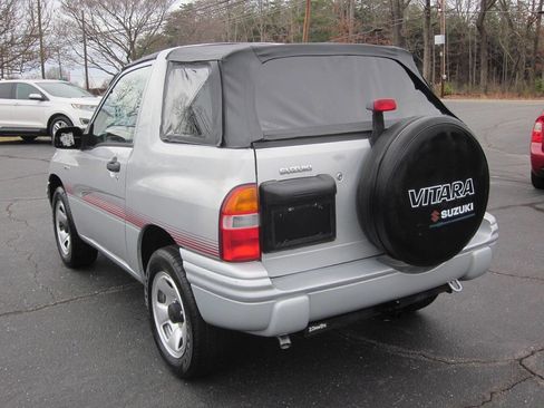 Used 2000 Suzuki Vitara JLX image 8