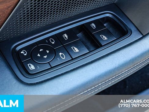 Used 2022 Porsche Taycan 4S image 49