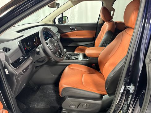 New 2026 Kia Carnival EX FWD image 3