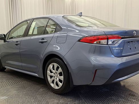Used 2022 Toyota Corolla LE FWD image 9