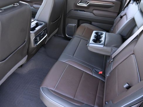 Used 2024 GMC Sierra 2500 Denali w/ Denali Reserve Package image 12