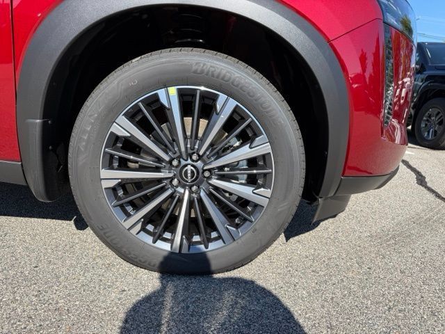 New 2026 Nissan Pathfinder Platinum AWD/4WD image 11