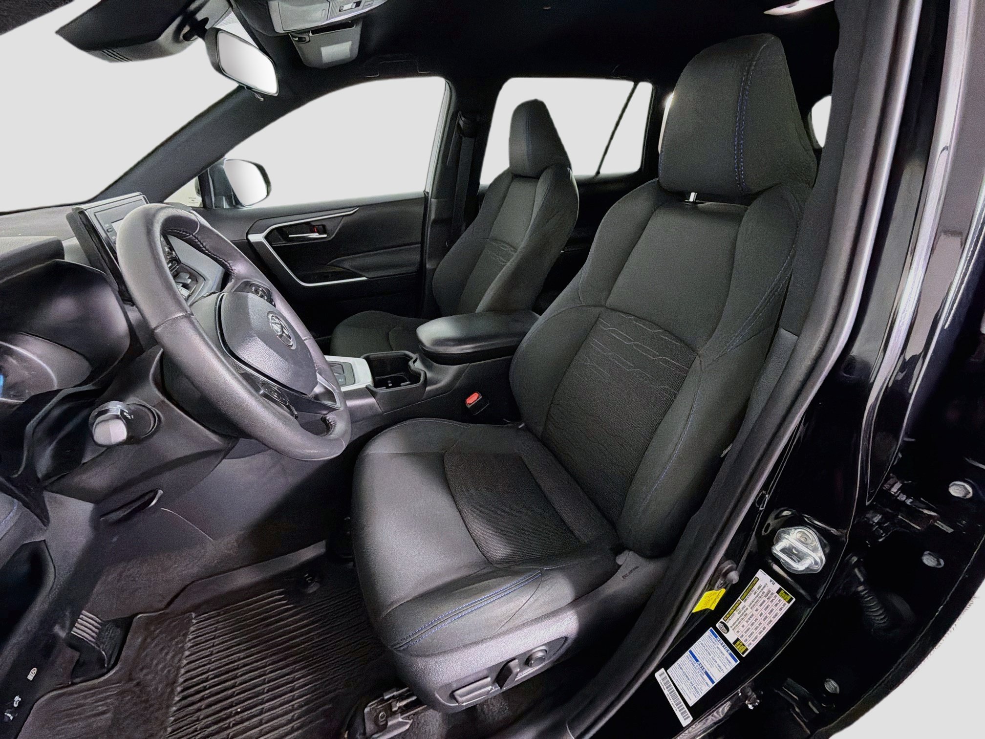 Used 2022 Toyota RAV4 SE AWD/4WD image 13