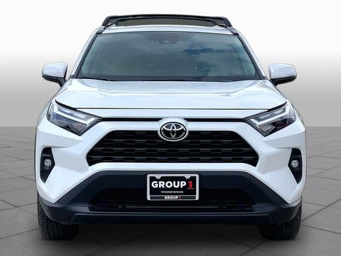 Used 2025 Toyota RAV4 XLE Premium AWD/4WD image 4