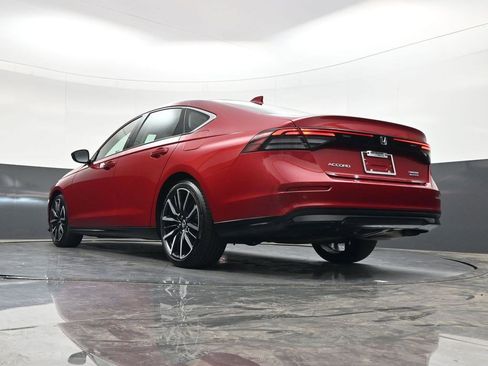 Used 2023 Honda Accord Touring image 32