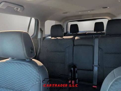 Used 2019 GMC Acadia SLE FWD image 31
