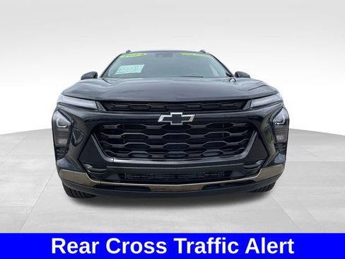 Used 2024 Chevrolet Trax ACTIV w/ Sunroof Package FWD image 8