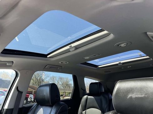 Used 2021 Buick Enclave Avenir w/ Avenir Technology Package image 36