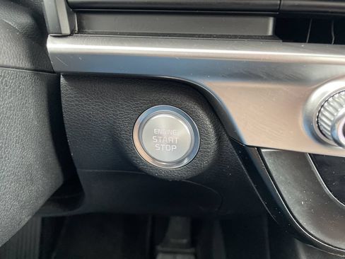 Used 2025 Kia Telluride S AWD/4WD image 24