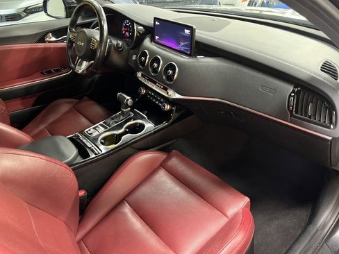 Used 2022 Kia Stinger GT-Line w/ Sun & Sound Package image 15