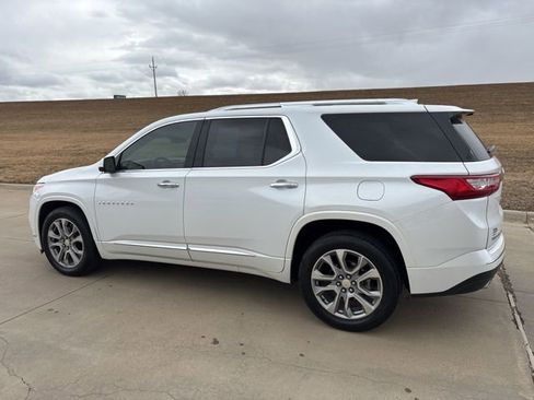 Used 2019 Chevrolet Traverse Premier image 5