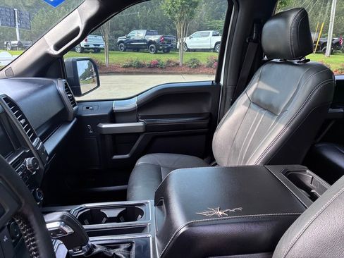 Used 2017 Ford F150 XLT w/ Equipment Group 302A Luxury AWD/4WD image 26