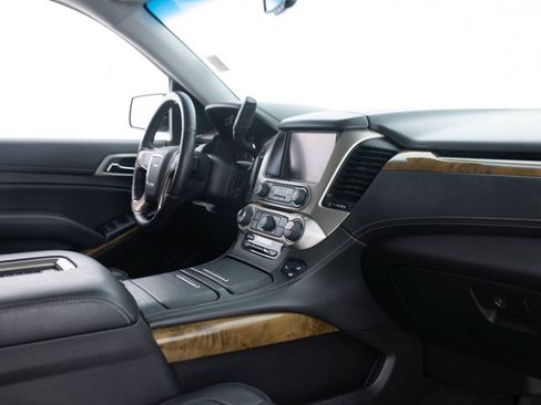 Used 2017 GMC Yukon XL Denali w/ Open Road Package AWD/4WD image 34