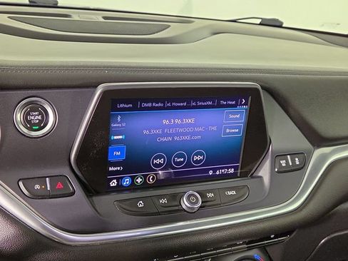 Used 2020 Chevrolet Blazer LT FWD image 18