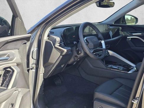 New 2025 Audi Q5 Premium image 14