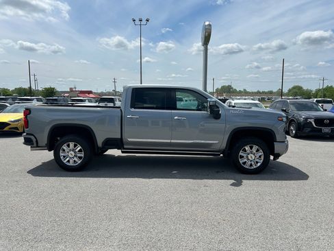 New 2026 Chevrolet Silverado 2500 High Country w/ Technology Package AWD/4WD image 4