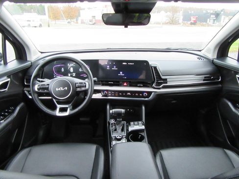 Used 2025 Kia Sportage EX image 54