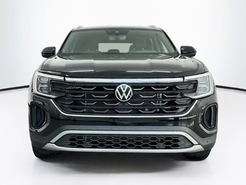 Used 2026 Volkswagen Atlas Cross Sport SE AWD/4WD image 2