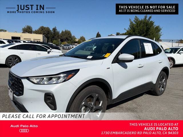 Used 2025 Ford Escape ST-Line Select AWD/4WD image 1