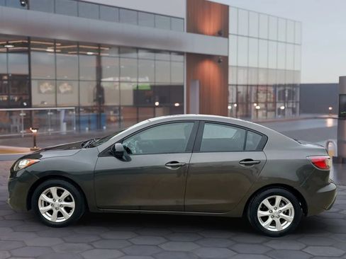 Used 2010 MAZDA MAZDA3 i Touring image 6