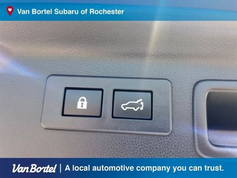 Used 2025 Subaru Forester Limited AWD/4WD image 27