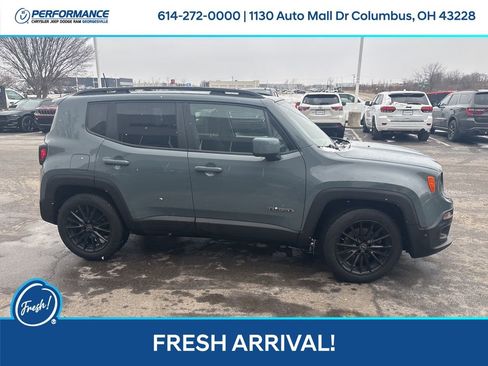 Used 2018 Jeep Renegade Latitude image 3