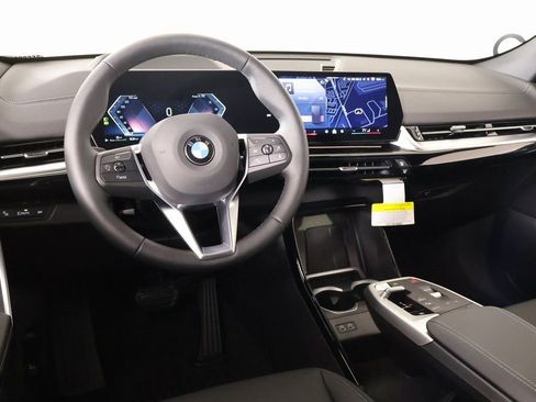 New 2026 BMW X2 xDrive28i w/ Technology Package image 2