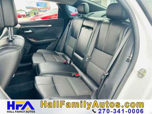 Used 2014 Chevrolet Impala LT w/ Convenience Package FWD image 13