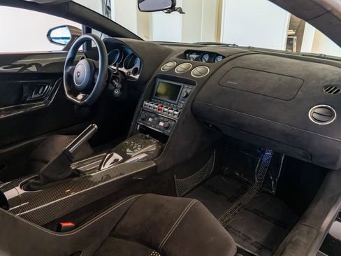 Used 2010 Lamborghini Gallardo LP 570-4 Superleggera AWD/4WD image 25