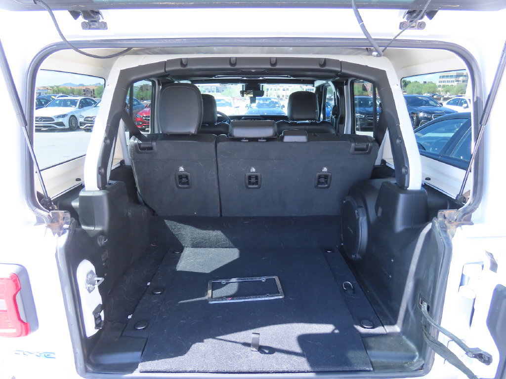 Used 2021 Jeep Wrangler Unlimited Sahara w/ Safety Group AWD/4WD image 12